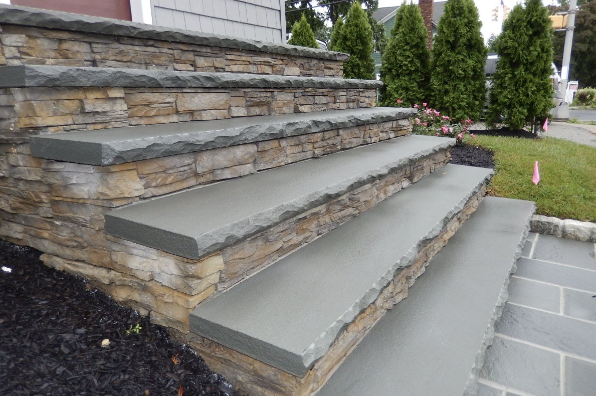 HomeRenoToronto.com, natural stone step