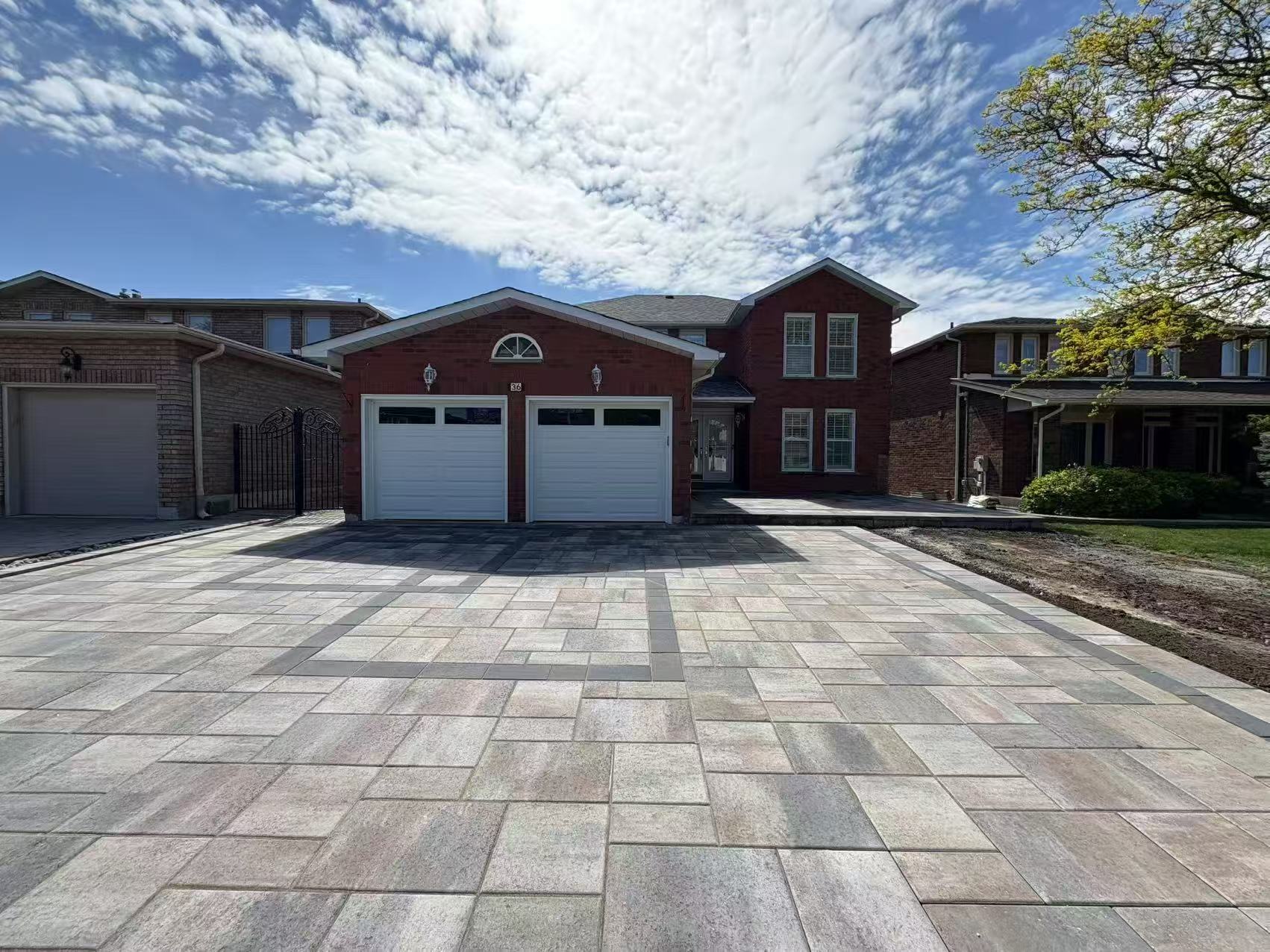 HomeRenoToronto.com, Driveway Interlock