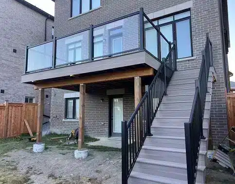HomeRenoToronto.com, Backyard deck